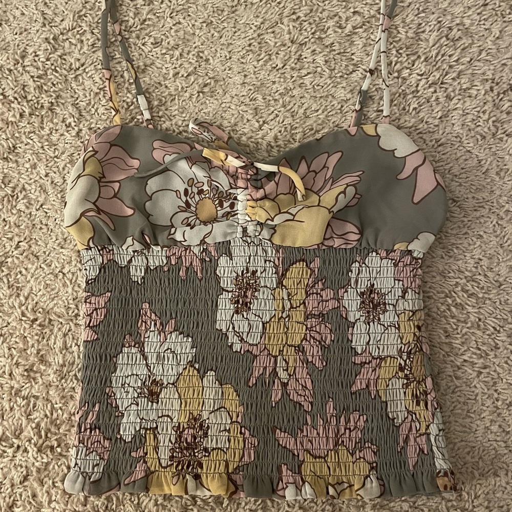 Aritzia Wilfred tank